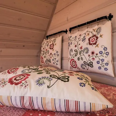 Kwiat Sniegu Deluxe Kolo Gubalowki Chalet *