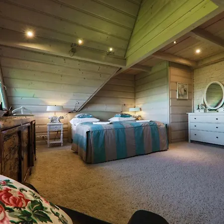 Chalet Kwiat Sniegu Deluxe Kolo Gubalowki
